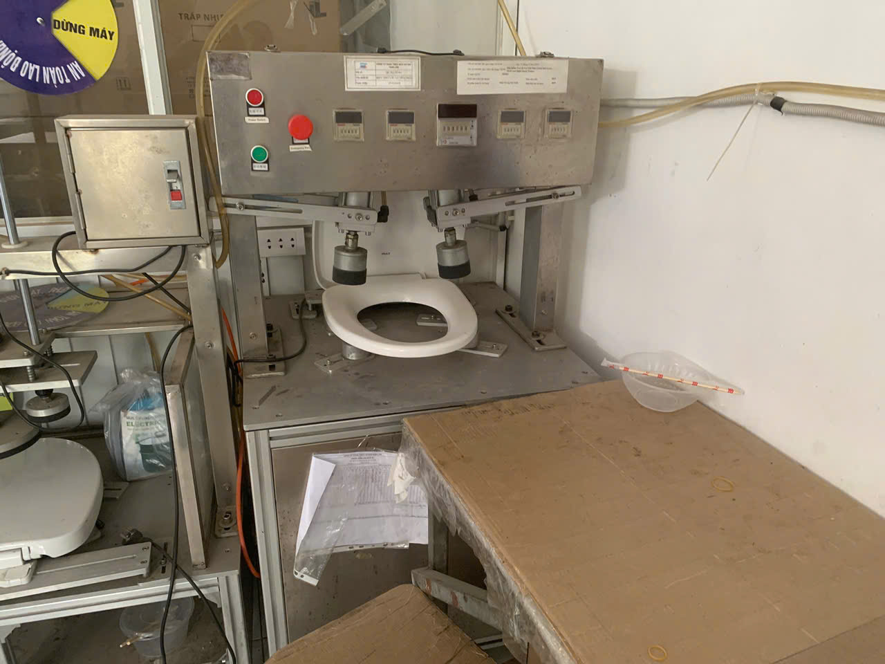 Balance testing machine